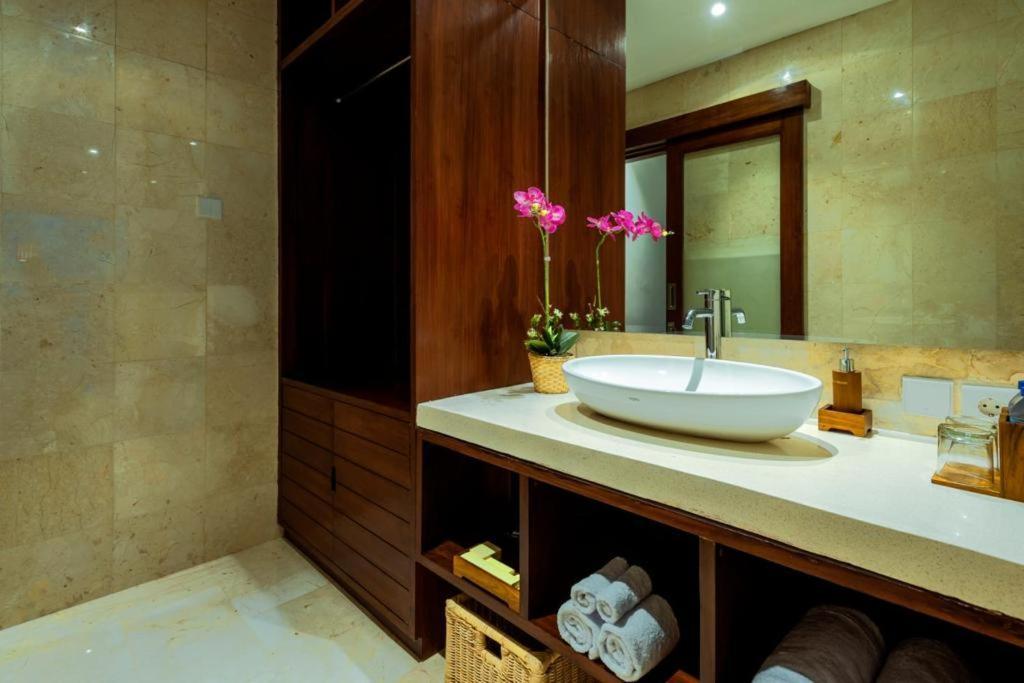 Sanata Luxury Villa Canggu Exterior foto
